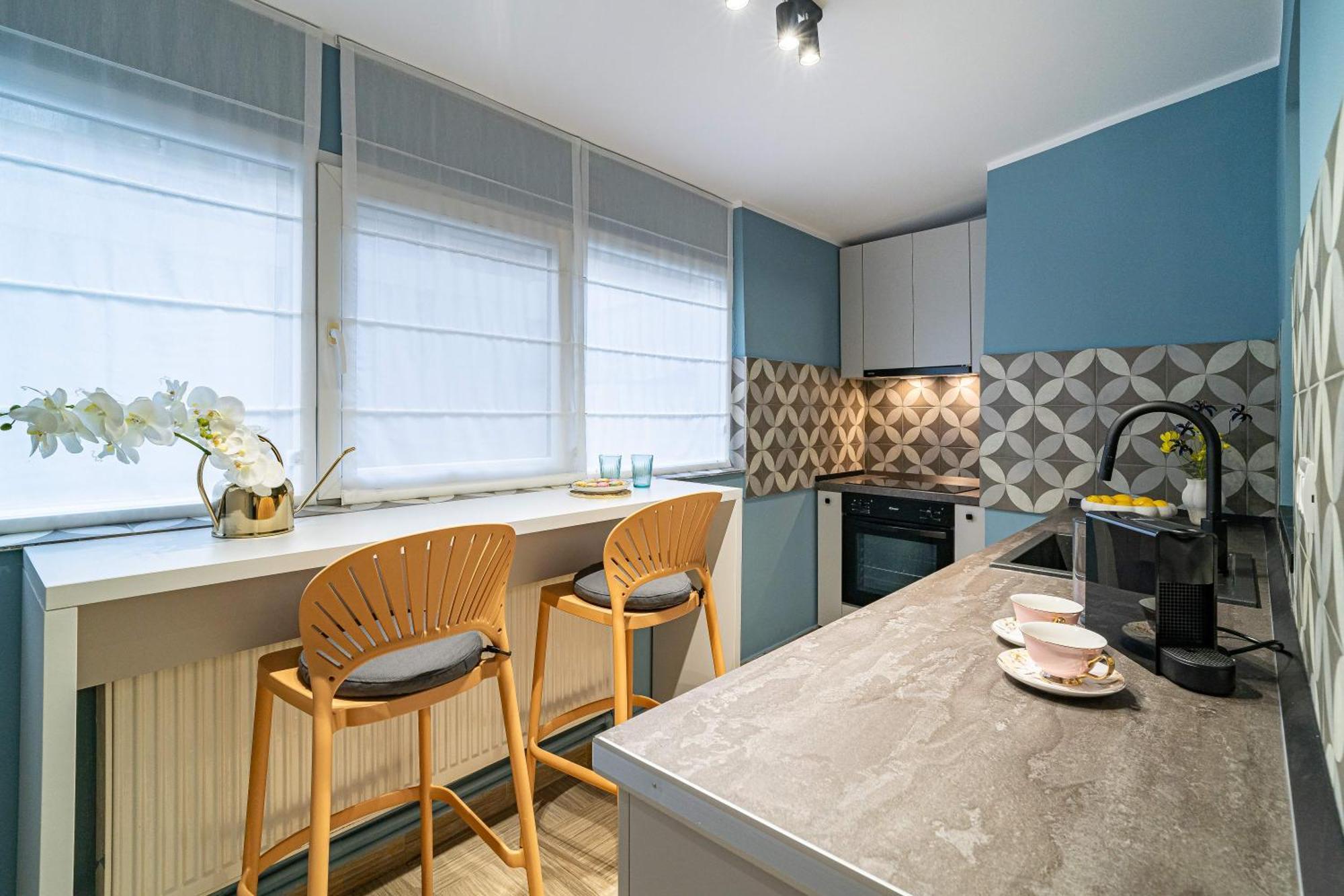 Celestial Azure - Tranquil 1Br In Piata Universitatii Bucarest Extérieur photo