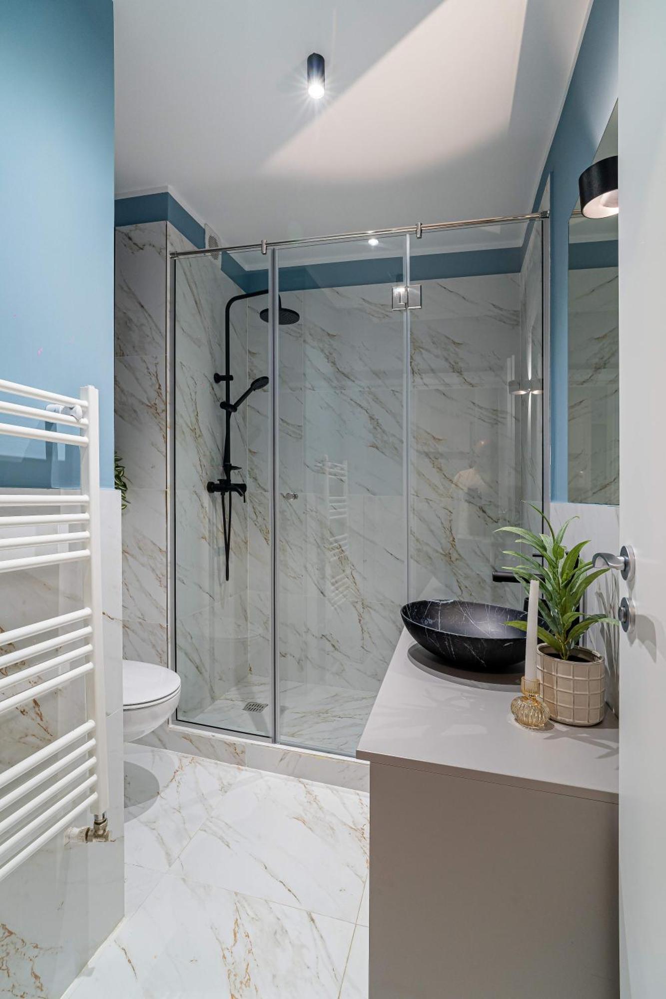 Celestial Azure - Tranquil 1Br In Piata Universitatii Bucarest Extérieur photo