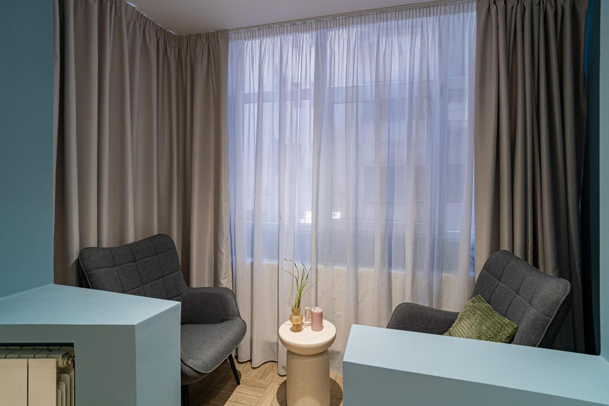 Celestial Azure - Tranquil 1Br In Piata Universitatii Bucarest Extérieur photo
